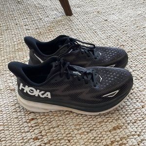 Hoka Clifton 9